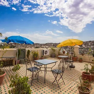 Zina - Elegance In The Heart Of Fes